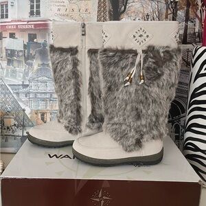Wanderlust Nika Winter White Boot Women’s 7 Water Proof Suede Faux Fur Cozy NIB